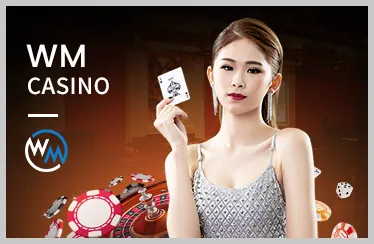 Hình ảnh sòng bạc trực tuyến mbet code với bàn Baccarat và người chia bài thật.